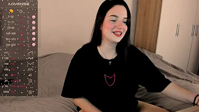 Snapshot of __Latisha__ chatting on February 27, 4:02 am Latisha online show from February 27, 4:02 am