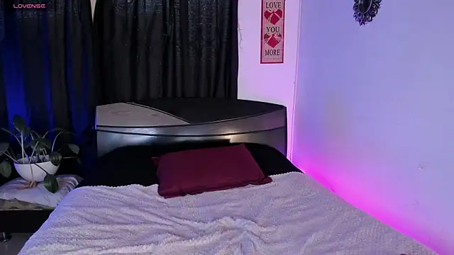 anhiahoney02 online show from May 14, 10:07 pm