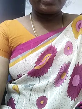 Snapshot of Tamilrojanew chatting on November 10, 8:08 am Tamilrojanew online show from November 10, 8:08 am