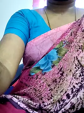 Snapshot of Tamilrojanew chatting on June 10, 9:10 am Tamilrojanew online show from June 10, 9:10 am