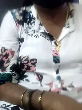 Snapshot of Tamilrojanew chatting on July 7, 8:29 am Tamilrojanew online show from July 7, 8:29 am