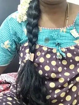 Snapshot of Tamilrojanew chatting on November 5, 9:45 am Tamilrojanew online show from November 5, 9:45 am