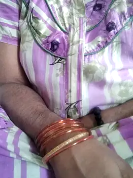 Snapshot of Tamilrojanew chatting on December 15, 5:02 am Tamilrojanew online show from December 15, 5:02 am