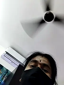 Snapshot of Tamilrojanew chatting on July 8, 6:36 am Tamilrojanew online show from July 8, 6:36 am