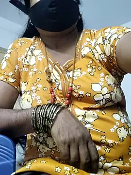 Snapshot of Tamilrojanew chatting on May 16, 10:36 am Tamilrojanew online show from May 16, 10:36 am