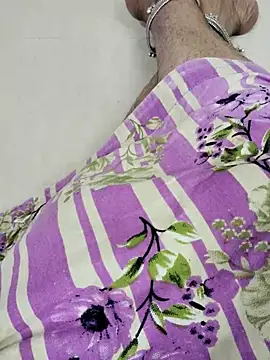 Snapshot of Tamilrojanew chatting on November 26, 5:07 am Tamilrojanew online show from November 26, 5:07 am