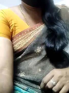 Snapshot of Tamilrojanew chatting on June 28, 9:48 am Tamilrojanew online show from June 28, 9:48 am