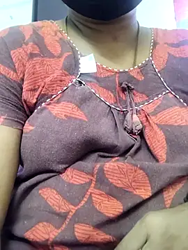 Snapshot of Tamilrojanew chatting on June 29, 10:00 am Tamilrojanew online show from June 29, 10:00 am