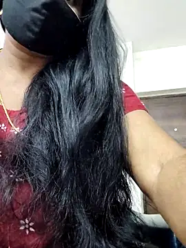 Snapshot of Tamilrojanew chatting on March 10, 9:01 am Tamilrojanew online show from March 10, 9:01 am