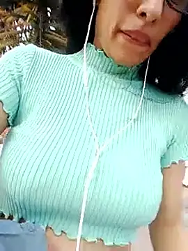 chloewildd  online show from September 12, 9:47 pm