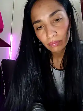 chloewildd  online show from September 20, 7:41 pm