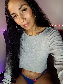 chloewildd  online show from May 3, 3:44 am