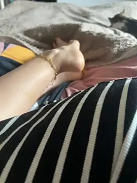 Petite moi online show from March 8, 11:13 am