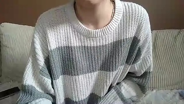 Petite moi online show from March 12, 12:20 pm