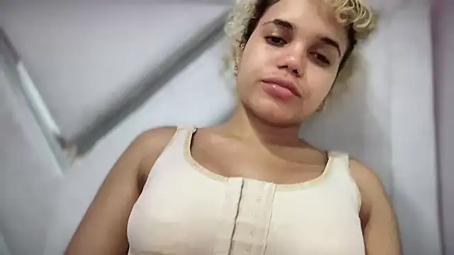 brithneysquirt online show from November 12, 11:41 pm