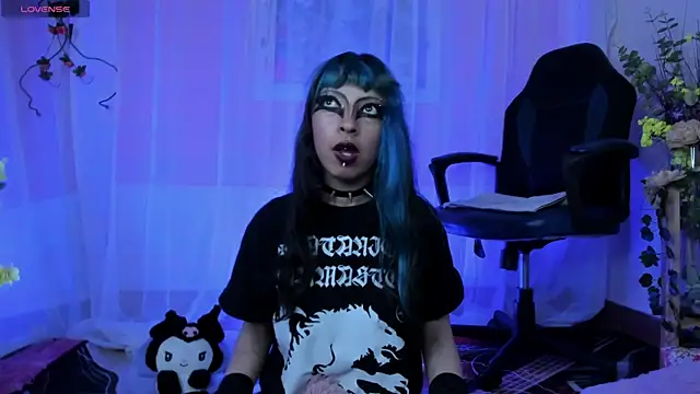 Neon 666  online show from December 5, 3:23 pm