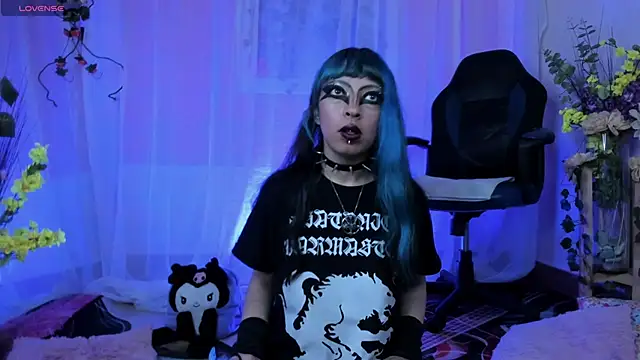 Neon 666  online show from December 5, 11:55 am