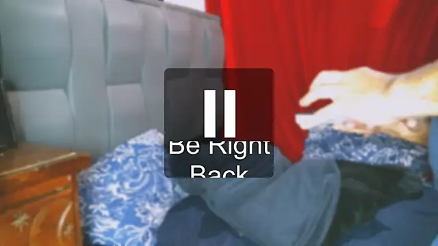 Snapshot of beautiful_james chatting on December 4, 12:24 am beautiful james online show from December 4, 12:24 am