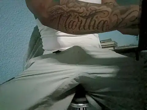 Javierhot666 online show from May 5, 5:05 pm
