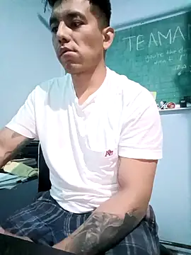 Snapshot of Javierhot666 chatting on February 6, 12:17 am Javierhot666 online show from February 6, 12:17 am