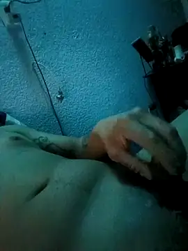 Snapshot of Javierhot666 chatting on February 6, 1:40 pm Javierhot666 online show from February 6, 1:40 pm