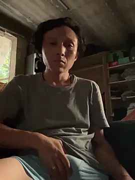 Snapshot of tripexnte chatting on February 17, 11:33 pm tripexnte online show from February 17, 11:33 pm