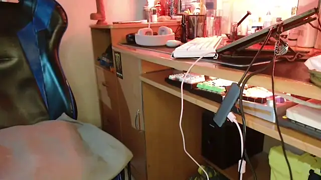 DirtyDi97 online show from October 22, 4:12 am