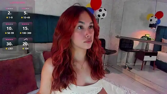 Snapshot of AdeleAndersonn chatting on June 22, 7:22 pm AdeleAndersonn online show from June 22, 7:22 pm
