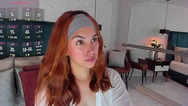 AdeleAndersonn online show from March 12, 8:35 pm