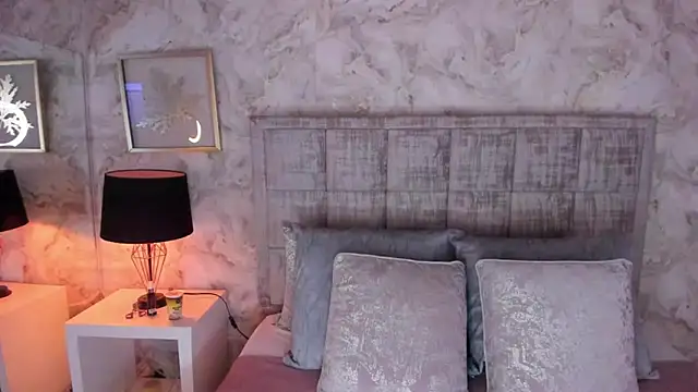 AdeleAndersonn online show from March 3, 12:56 pm