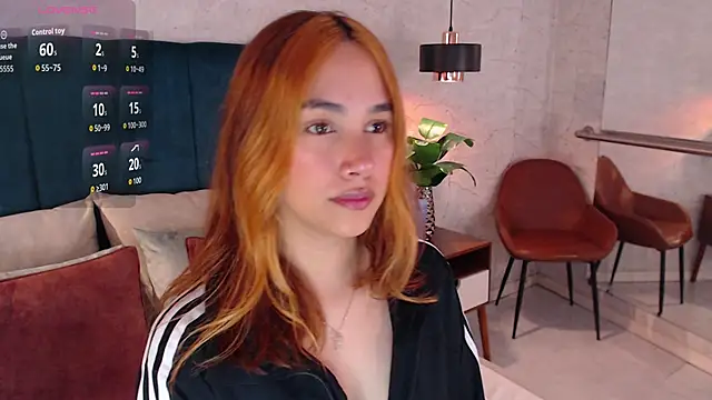 Snapshot of AdeleAndersonn chatting on January 14, 7:50 pm AdeleAndersonn online show from January 14, 7:50 pm