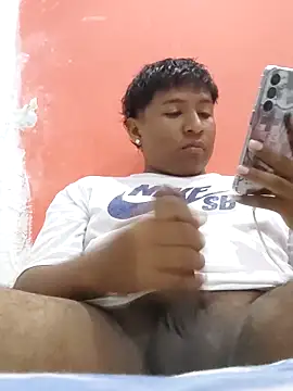 Snapshot of Tu_papi_69_ chatting on April 5, 5:36 am Tu papi 69 online show from April 5, 5:36 am