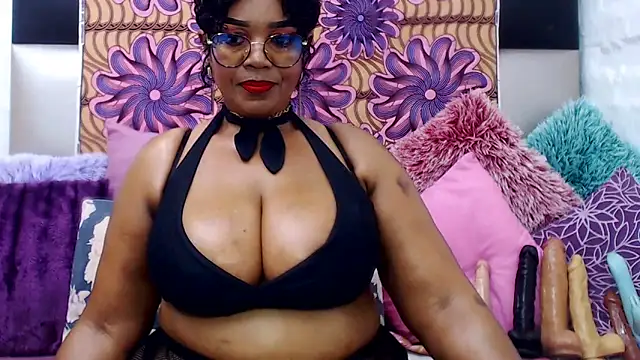 MATURExxxASS online show from November 12, 6:01 pm