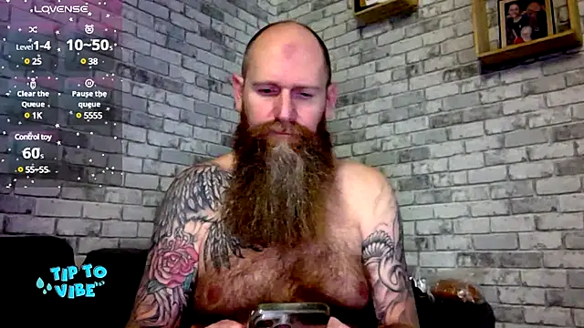 Snapshot of Ice_mannHH chatting on December 18, 10:02 pm Ice mannHH online show from December 18, 10:02 pm