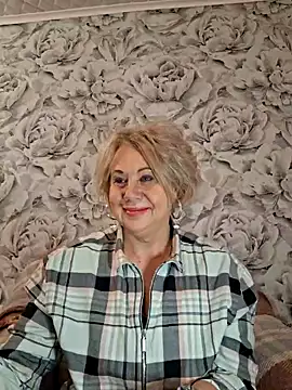 Snapshot of PALETT chatting on December 15, 5:23 am PALETT online show from December 15, 5:23 am