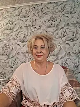 Snapshot of PALETT chatting on December 13, 12:28 pm PALETT online show from December 13, 12:28 pm