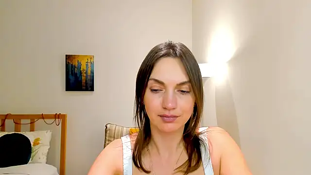 Snapshot of LovelyeeMia chatting on December 23, 6:26 pm LovelyeeMia online show from December 23, 6:26 pm