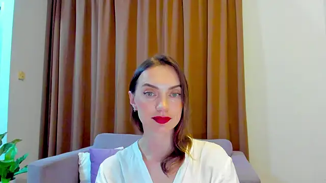 Snapshot of LovelyeeMia chatting on October 20, 10:38 am LovelyeeMia online show from October 20, 10:38 am