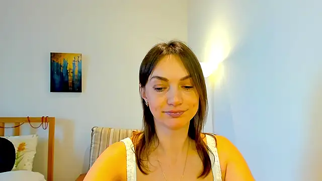 Snapshot of LovelyeeMia chatting on December 23, 7:17 am LovelyeeMia online show from December 23, 7:17 am