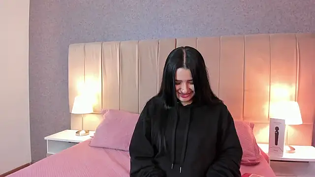 megan bat online show from December 24, 5:16 am