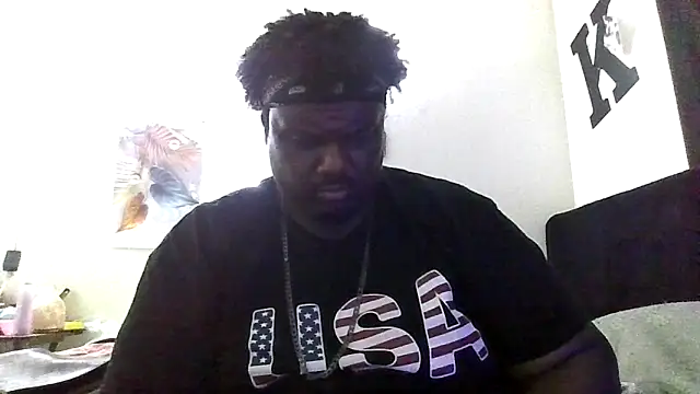 Snapshot of BigBossaNova69 chatting on December 15, 9:09 pm BigBossaNova69 online show from December 15, 9:09 pm