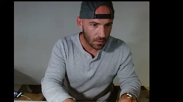 Snapshot of TheNakedPreacher chatting on March 2, 12:47 pm TheNakedPreacher online show from March 2, 12:47 pm