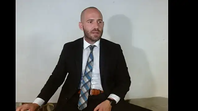 Snapshot of TheNakedPreacher chatting on January 20, 2:46 pm TheNakedPreacher online show from January 20, 2:46 pm