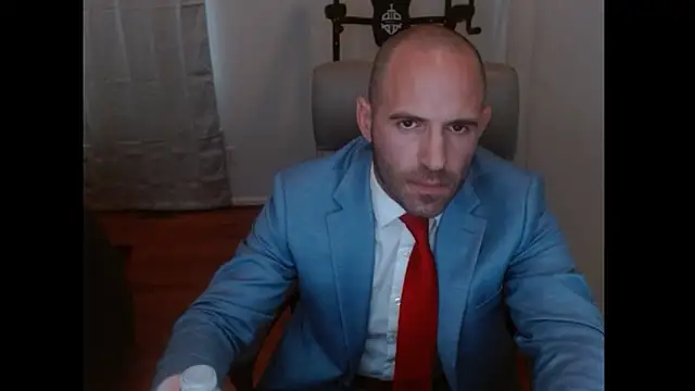 Snapshot of TheNakedPreacher chatting on January 19, 4:22 pm TheNakedPreacher online show from January 19, 4:22 pm