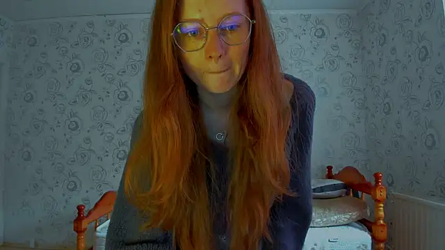 Snapshot of Fire_Luna chatting on April 27, 12:36 pm Fire Luna online show from April 27, 12:36 pm