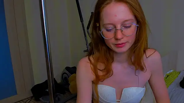 Fire Luna online show from February 3, 6:22 am