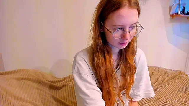 Fire Luna online show from December 2, 4:36 am