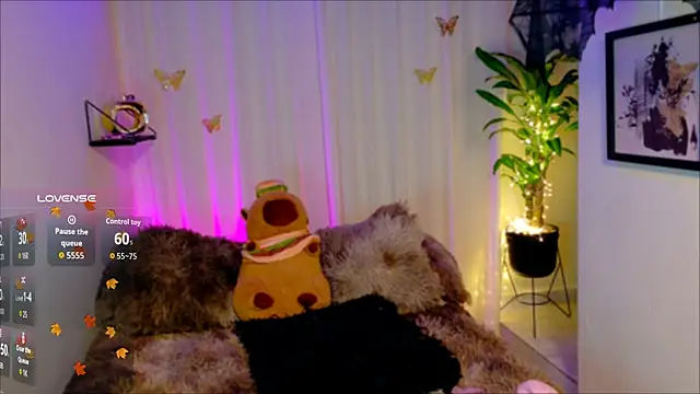 Snapshot of Kaaiiri chatting on February 22, 8:06 am Kaaiiri online show from February 22, 8:06 am