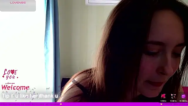 Snapshot of LilyXSky chatting on October 12, 12:17 pm LilyXSky online show from October 12, 12:17 pm