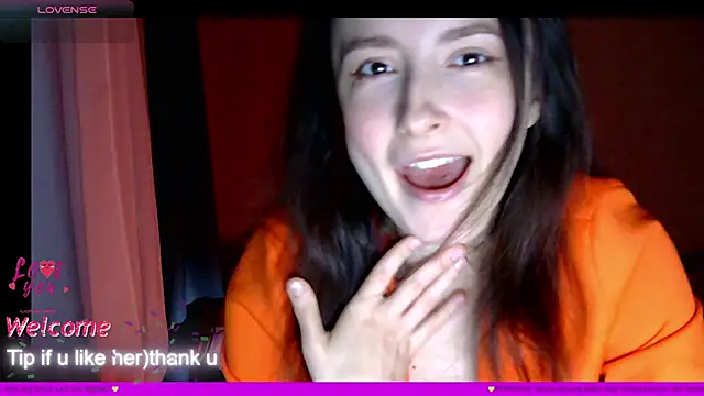 Snapshot of LilyXSky chatting on October 19, 3:37 pm LilyXSky online show from October 19, 3:37 pm